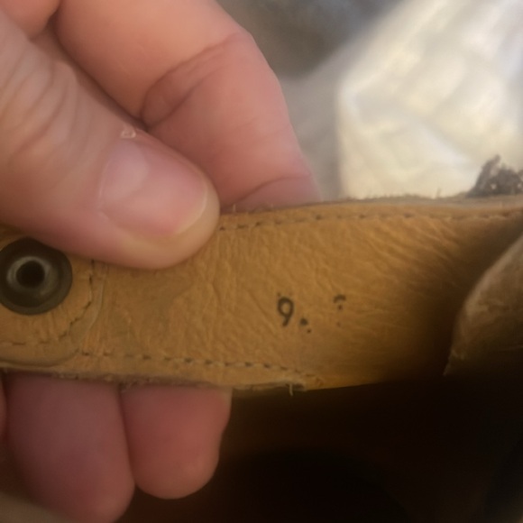 Bedstu brown sandals. Size 9 - Picture 4 of 7